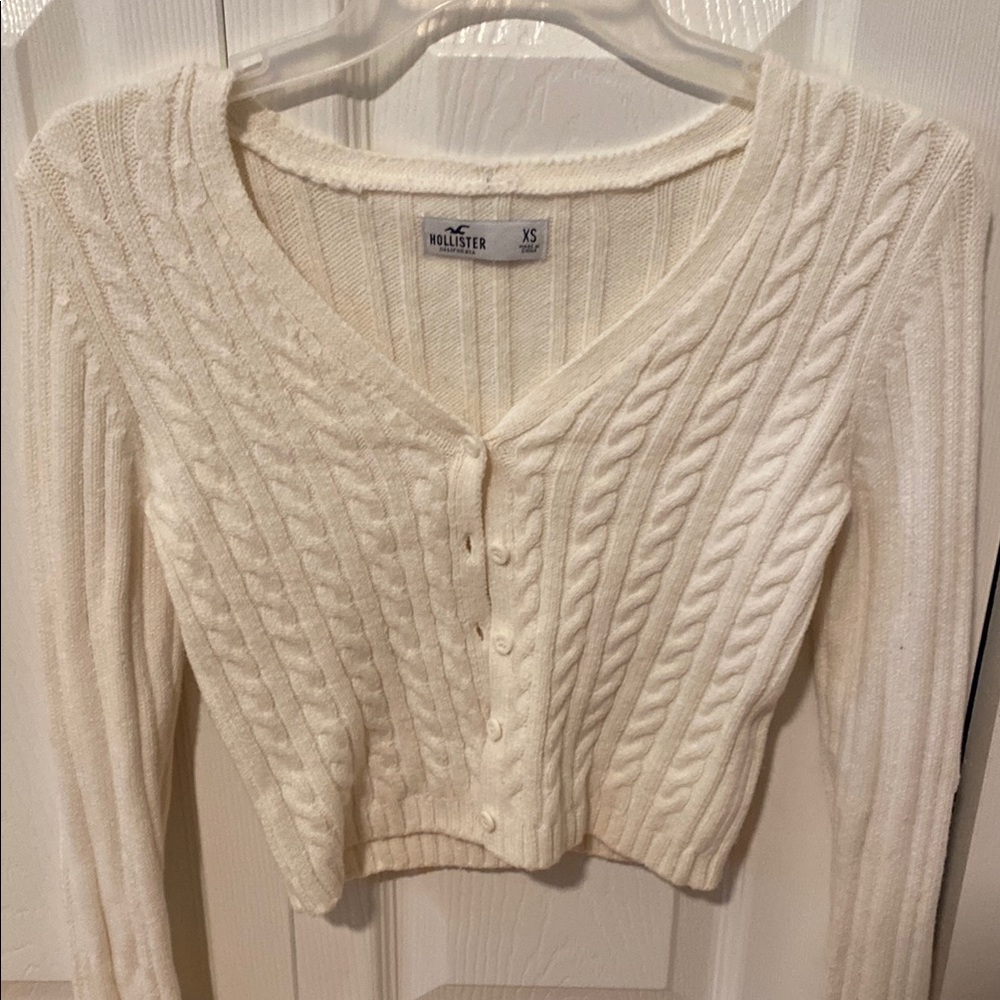 Hollister Crop Cream Cable Knit Cardigan Sweater